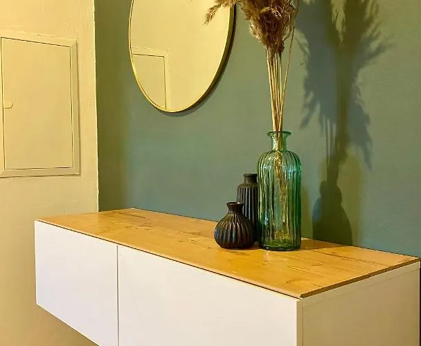 Platzhirsch Lägenhet *